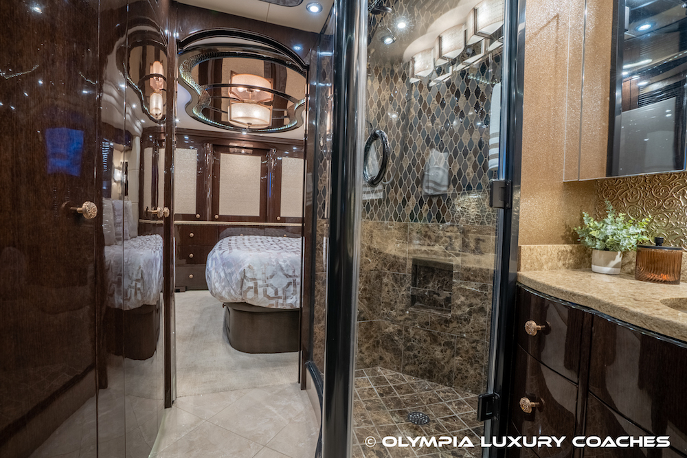 2015 Prevost Millennium H3-45 For Sale