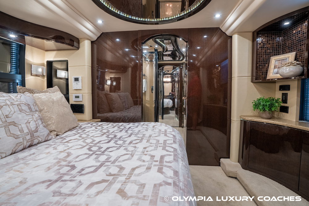 2015 Prevost Millennium H3-45 For Sale