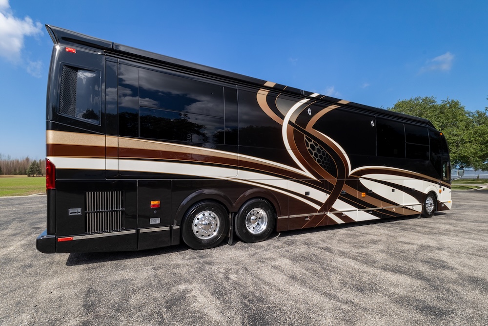 2015 Prevost Millennium H3-45 For Sale