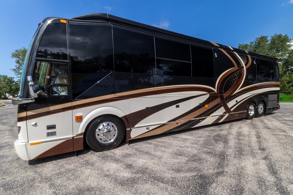 2015 Prevost Millennium H3-45 For Sale