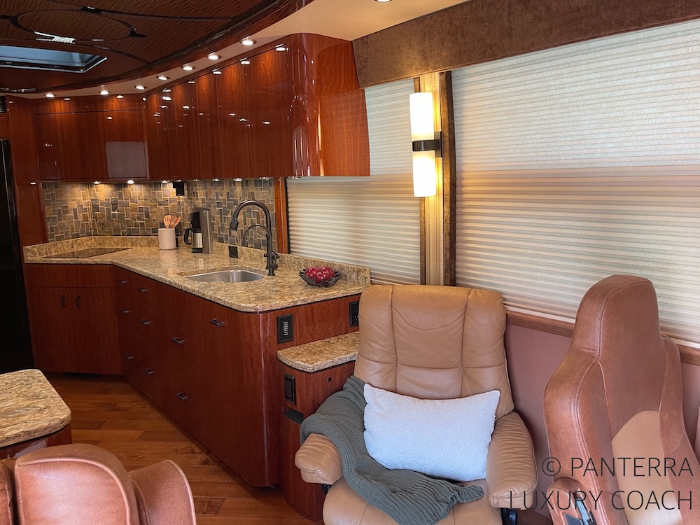 2015 Prevost Millennium X3 For Sale