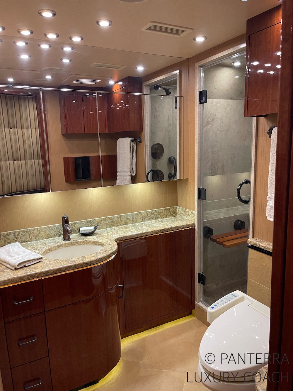 2015 Prevost Millennium X3 For Sale