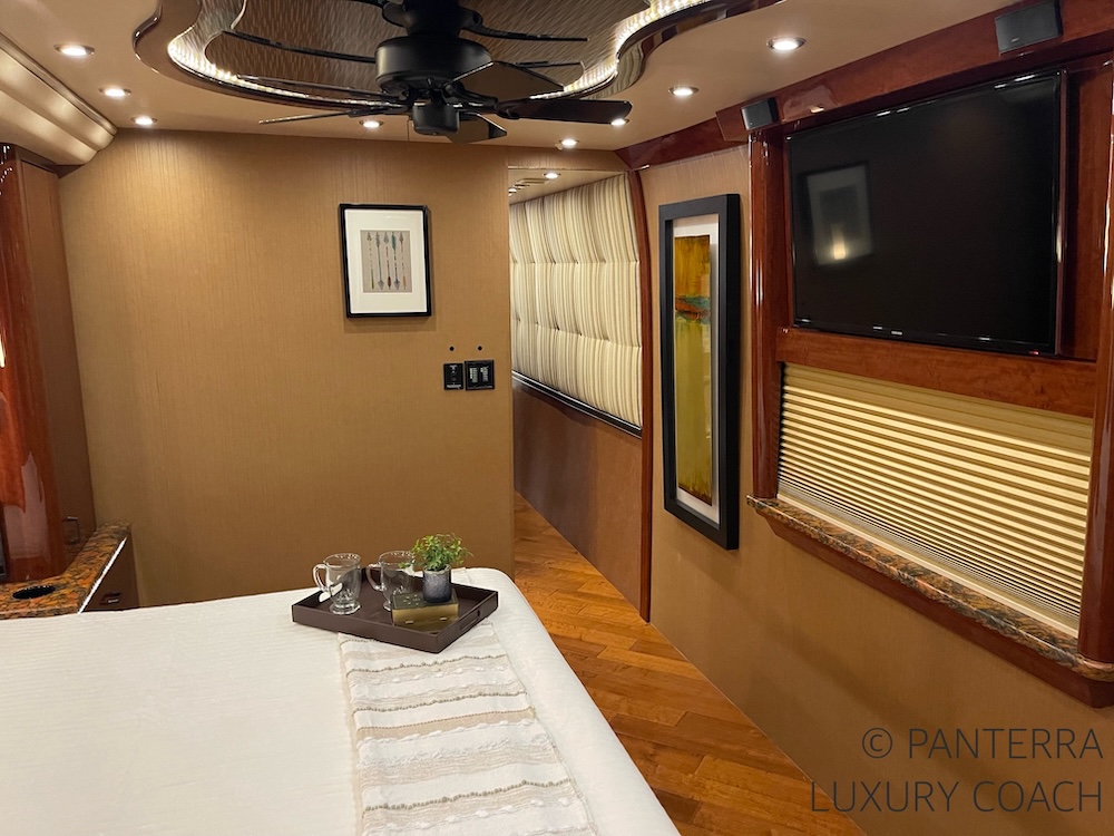 2015 Prevost Millennium X3 For Sale