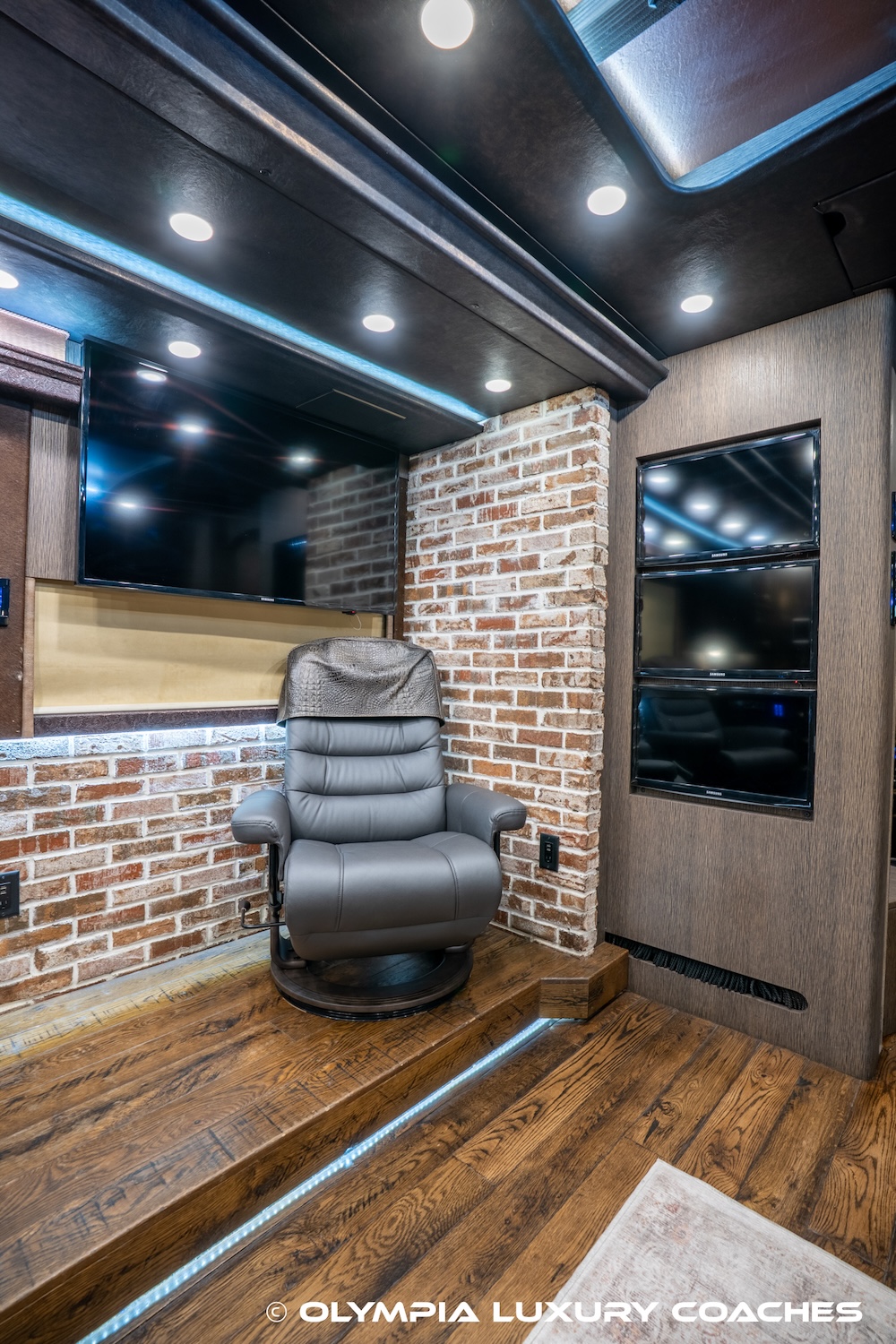 2015 Prevost  X3 For Sale