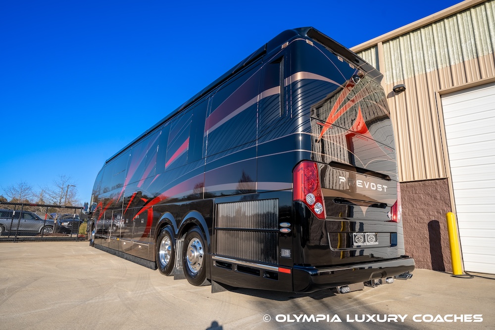 2016 Prevost Featherlite  H3-45 For Sale