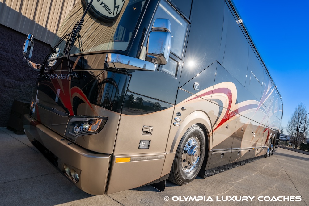 2016 Prevost Featherlite  H3-45 For Sale