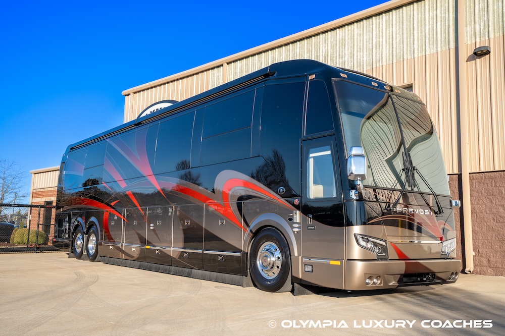 2016 Prevost Featherlite  H3-45 For Sale