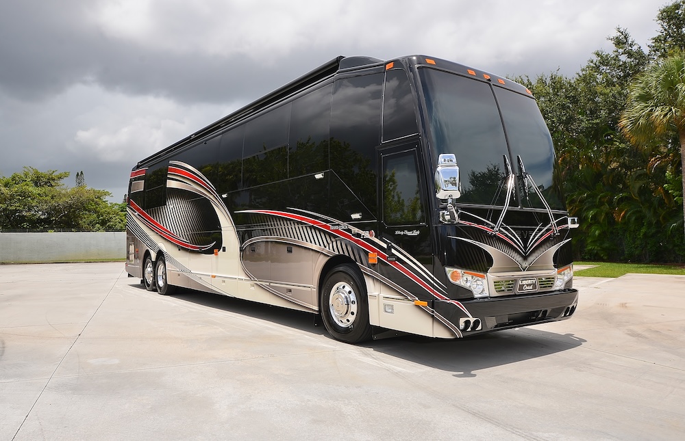 2016 Prevost Liberty H3-45 For Sale