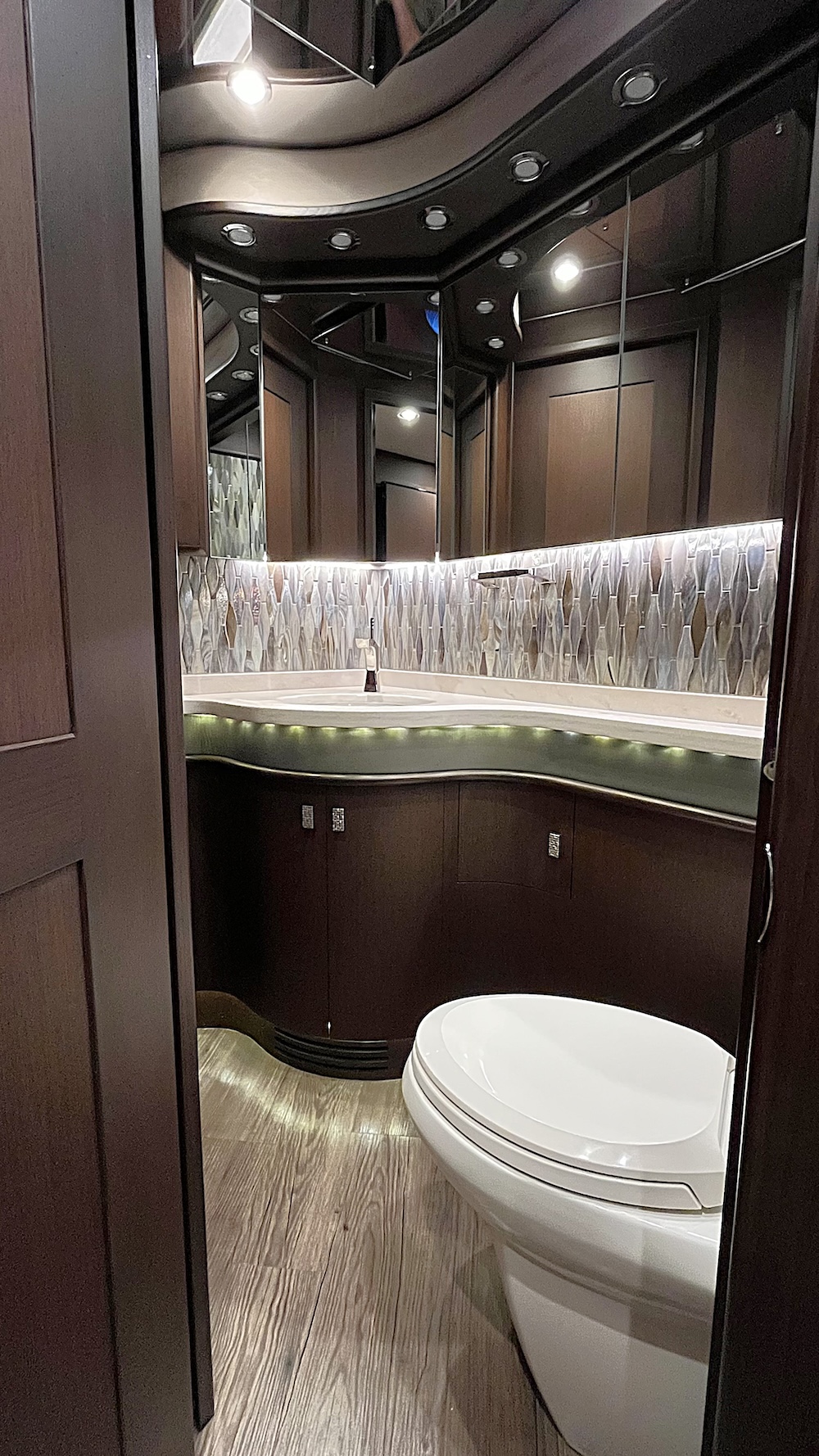 2016 Prevost Liberty H3-45 For Sale