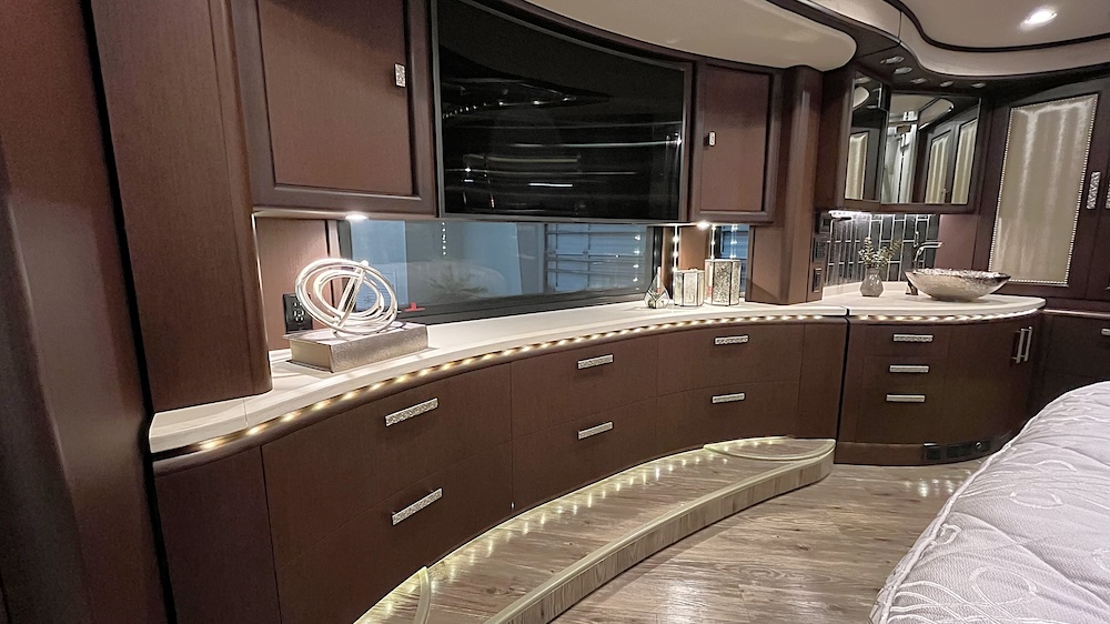 2016 Prevost Liberty H3-45 For Sale