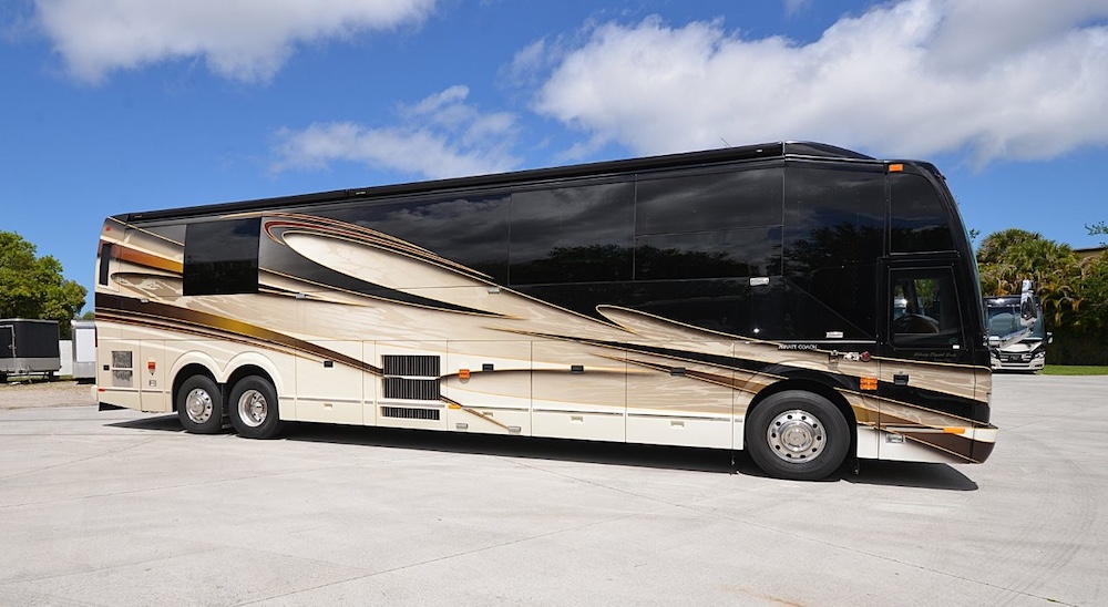 2016 Prevost Liberty H3-45 For Sale