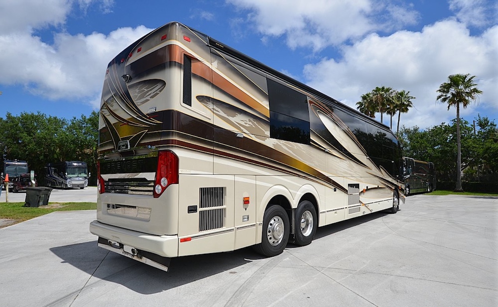 2016 Prevost Liberty H3-45 For Sale