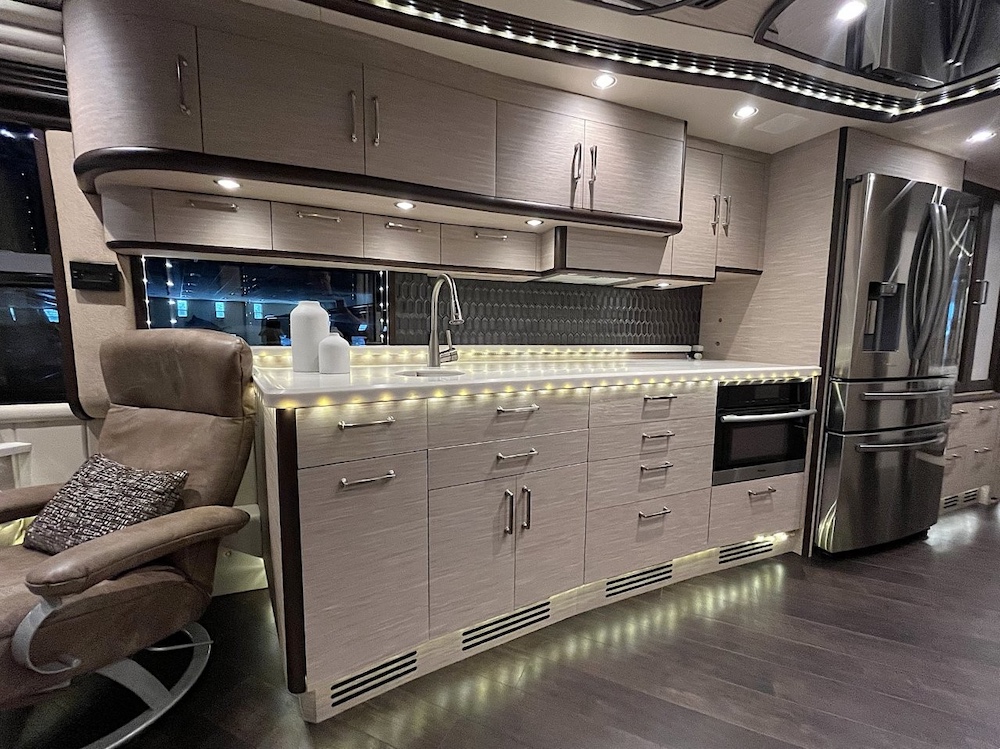 2016 Prevost Liberty H3-45 For Sale