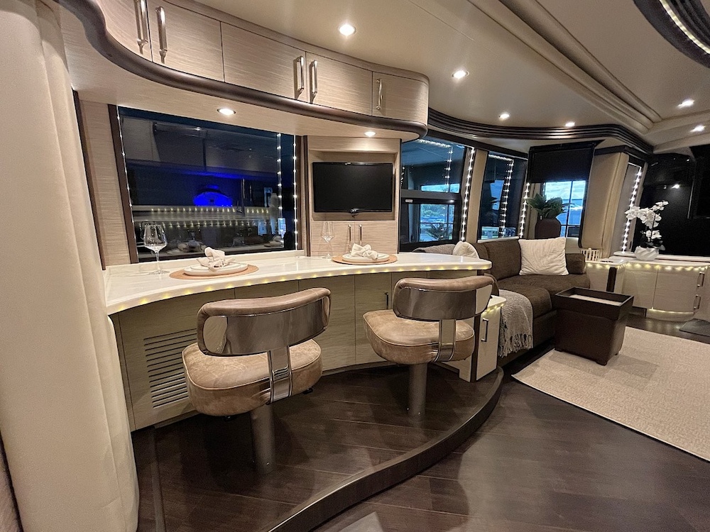 2016 Prevost Liberty H3-45 For Sale