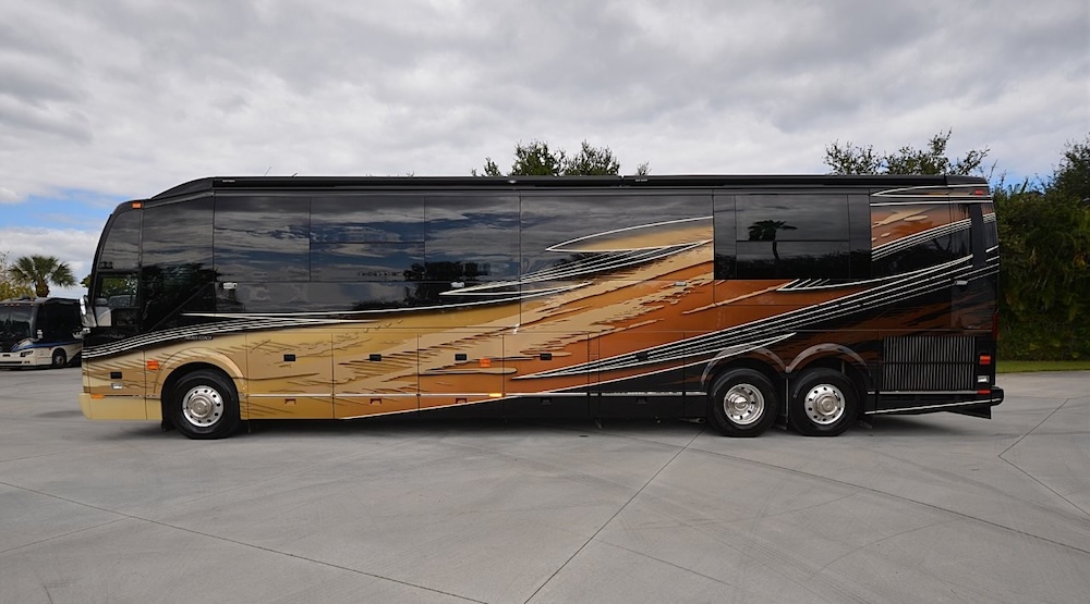 2016 Prevost Liberty H3-45 For Sale