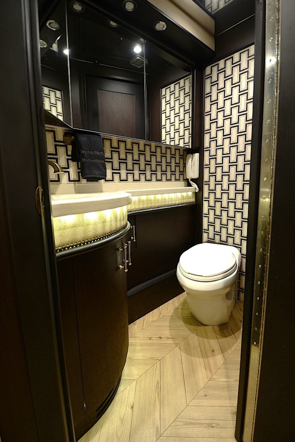 2016 Prevost Liberty H3-45 For Sale