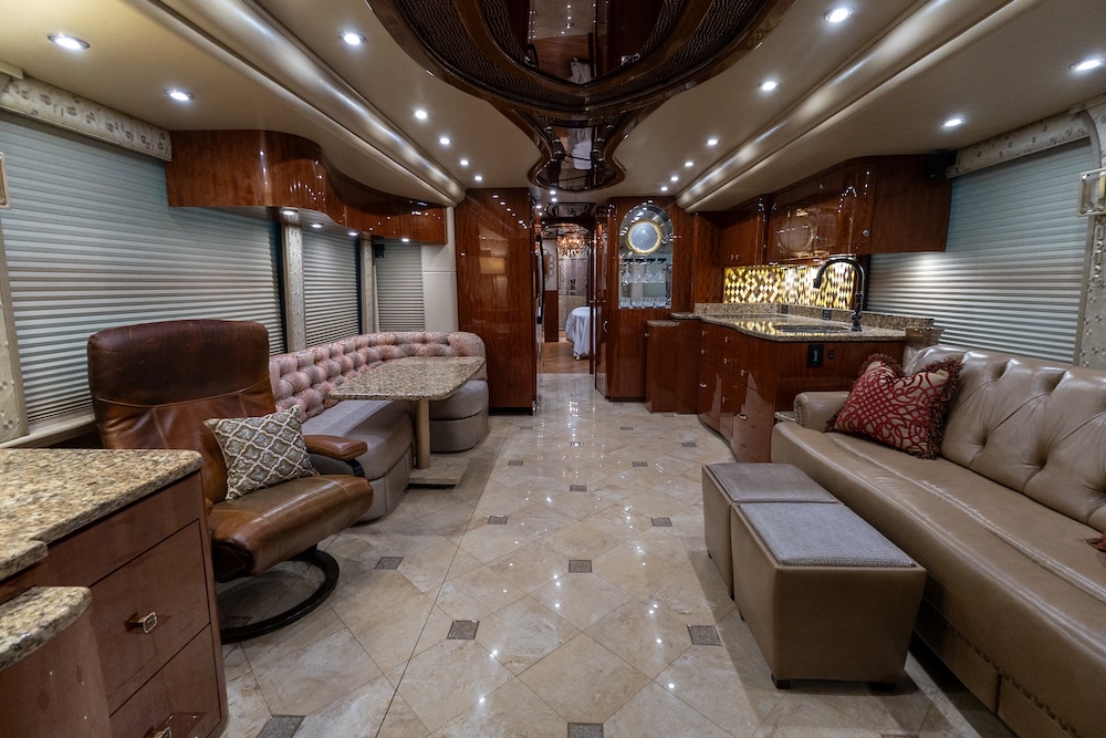 2016 Prevost Millennium H3-45 For Sale