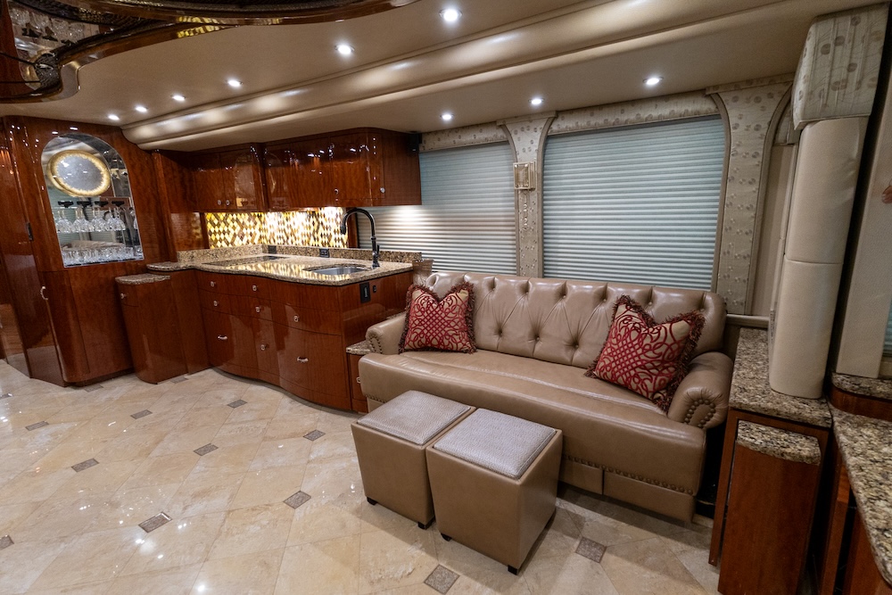 2016 Prevost Millennium H3-45 For Sale