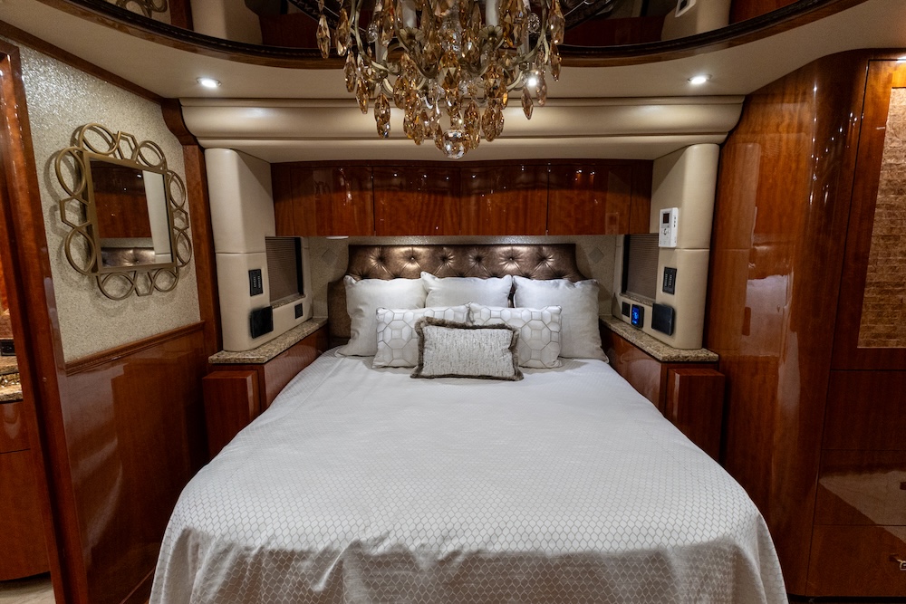 2016 Prevost Millennium H3-45 For Sale
