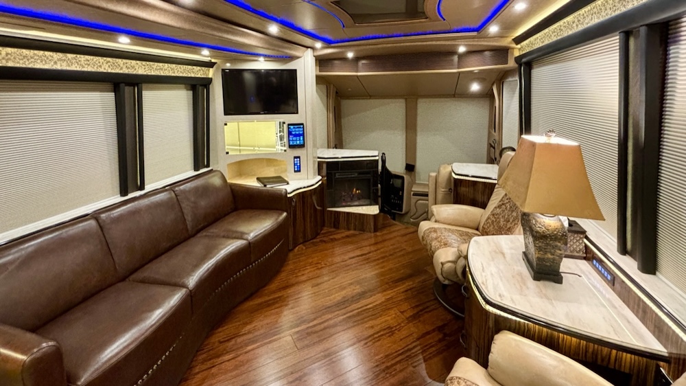 2016 Prevost Marathon H3-45 For Sale