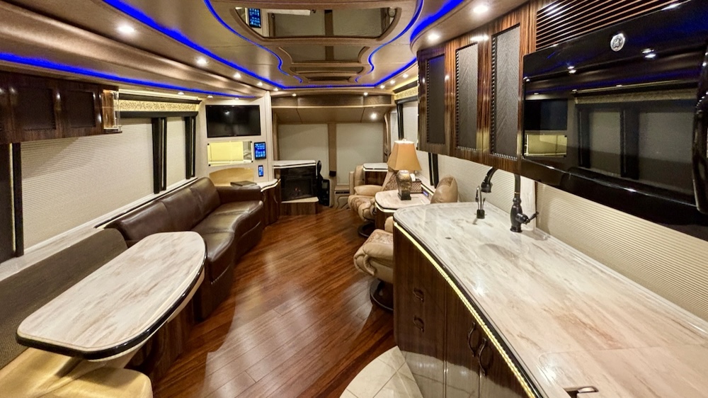 2016 Prevost Marathon H3-45 For Sale