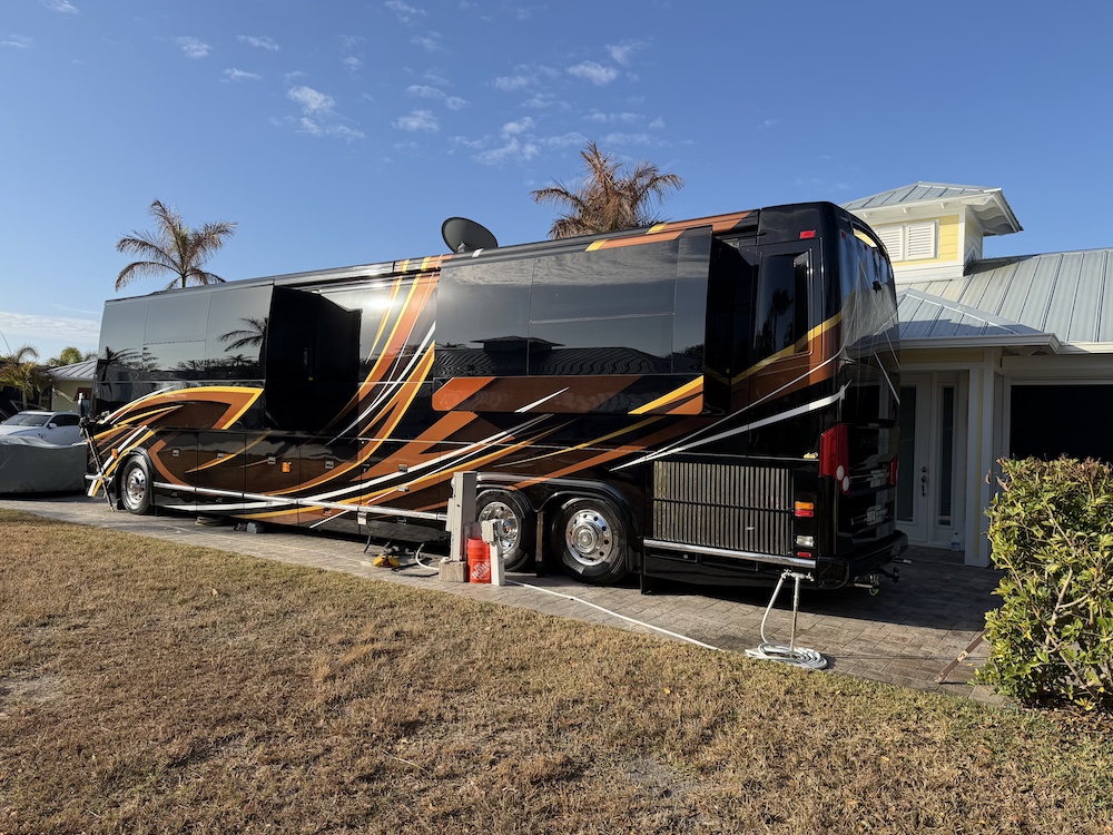 2016 Prevost Marathon H3-45 For Sale