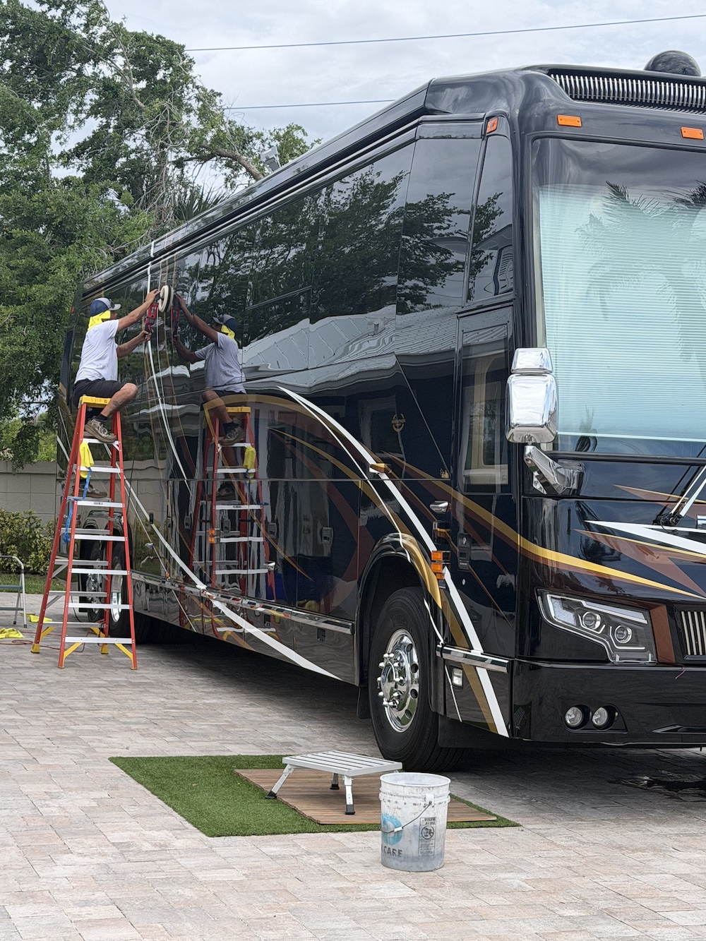 2016 Prevost Marathon H3-45 For Sale