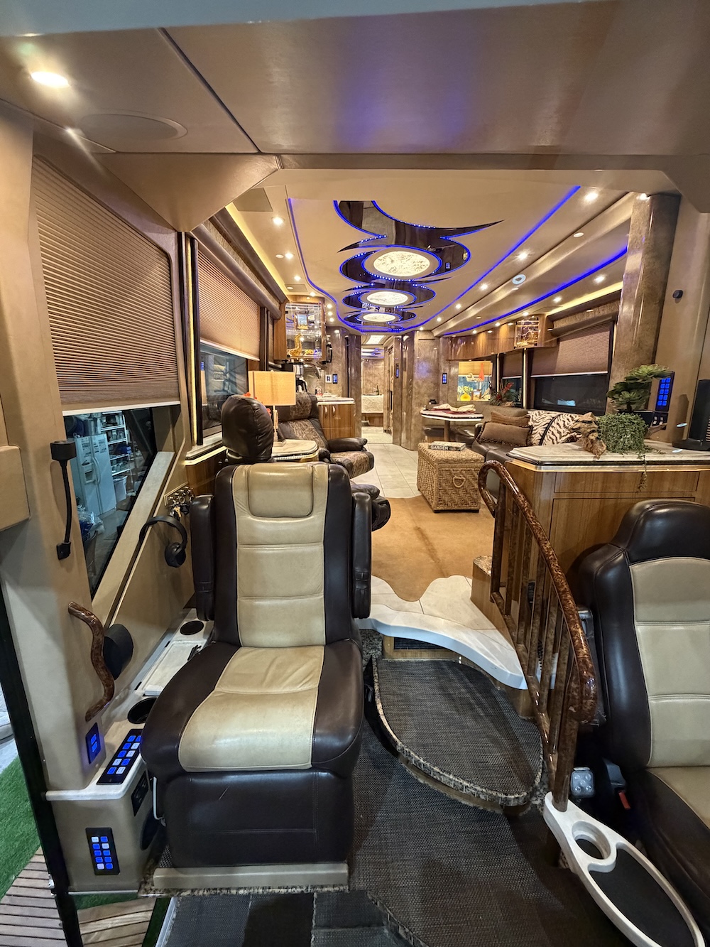 2016 Prevost Marathon H3-45 For Sale