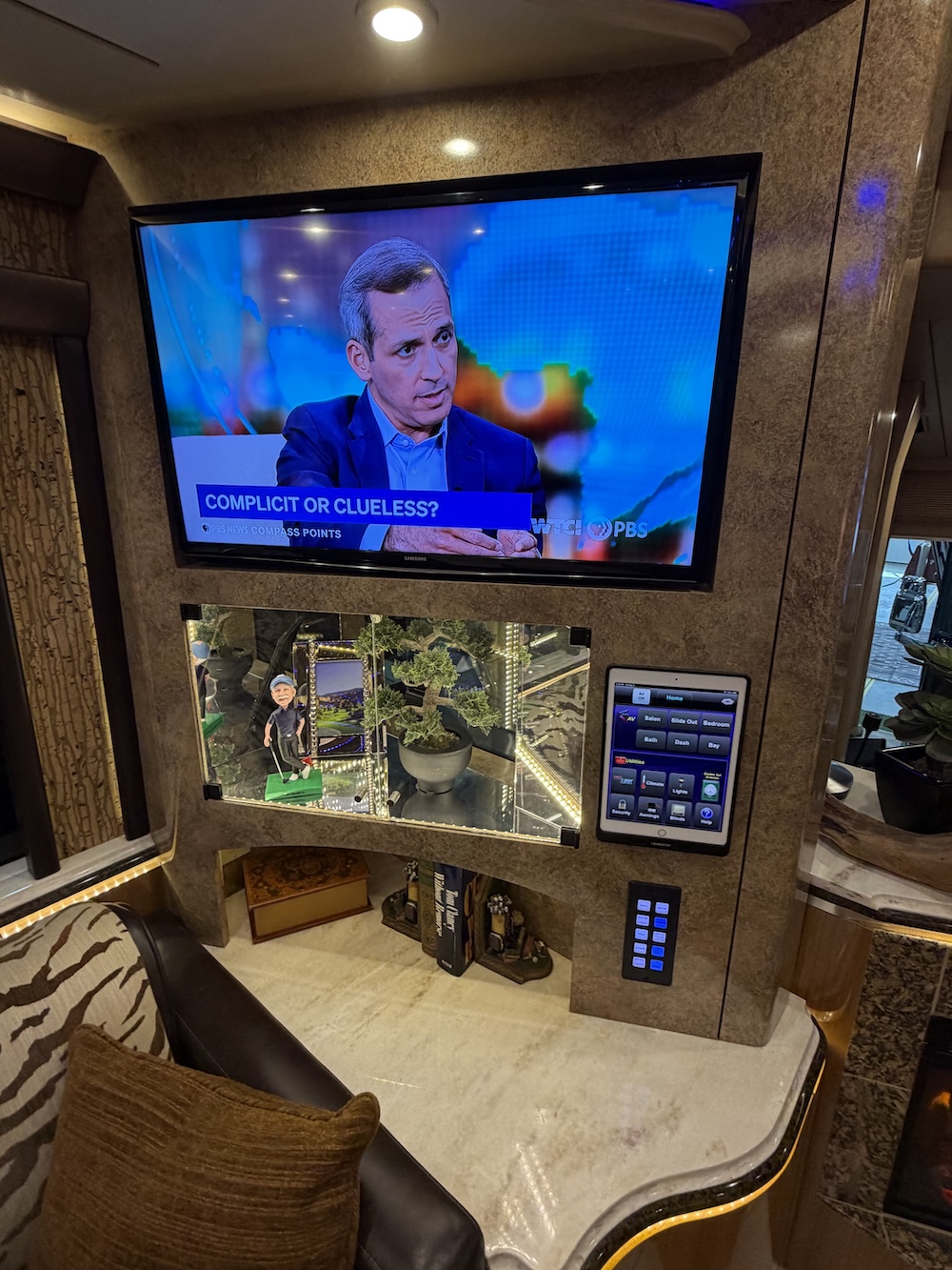2016 Prevost Marathon H3-45 For Sale