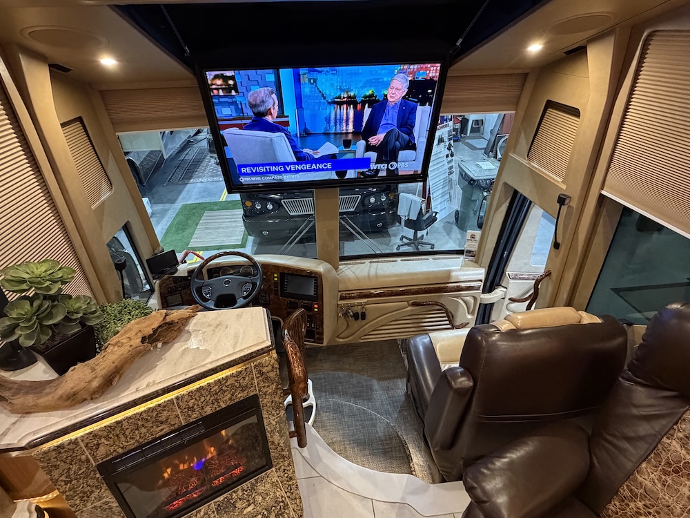 2016 Prevost Marathon H3-45 For Sale