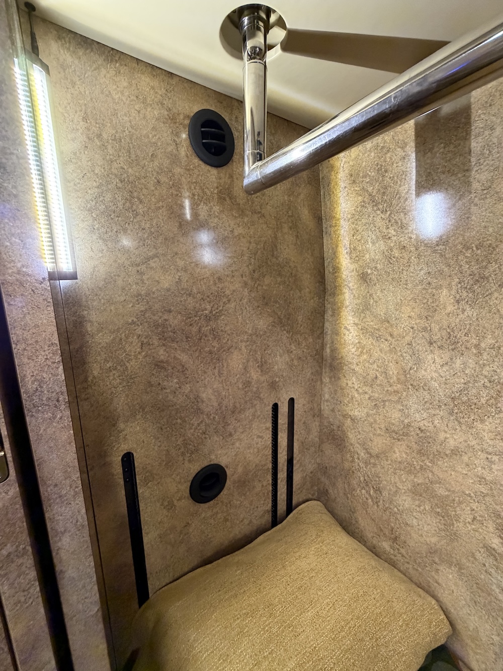 2016 Prevost Marathon H3-45 For Sale