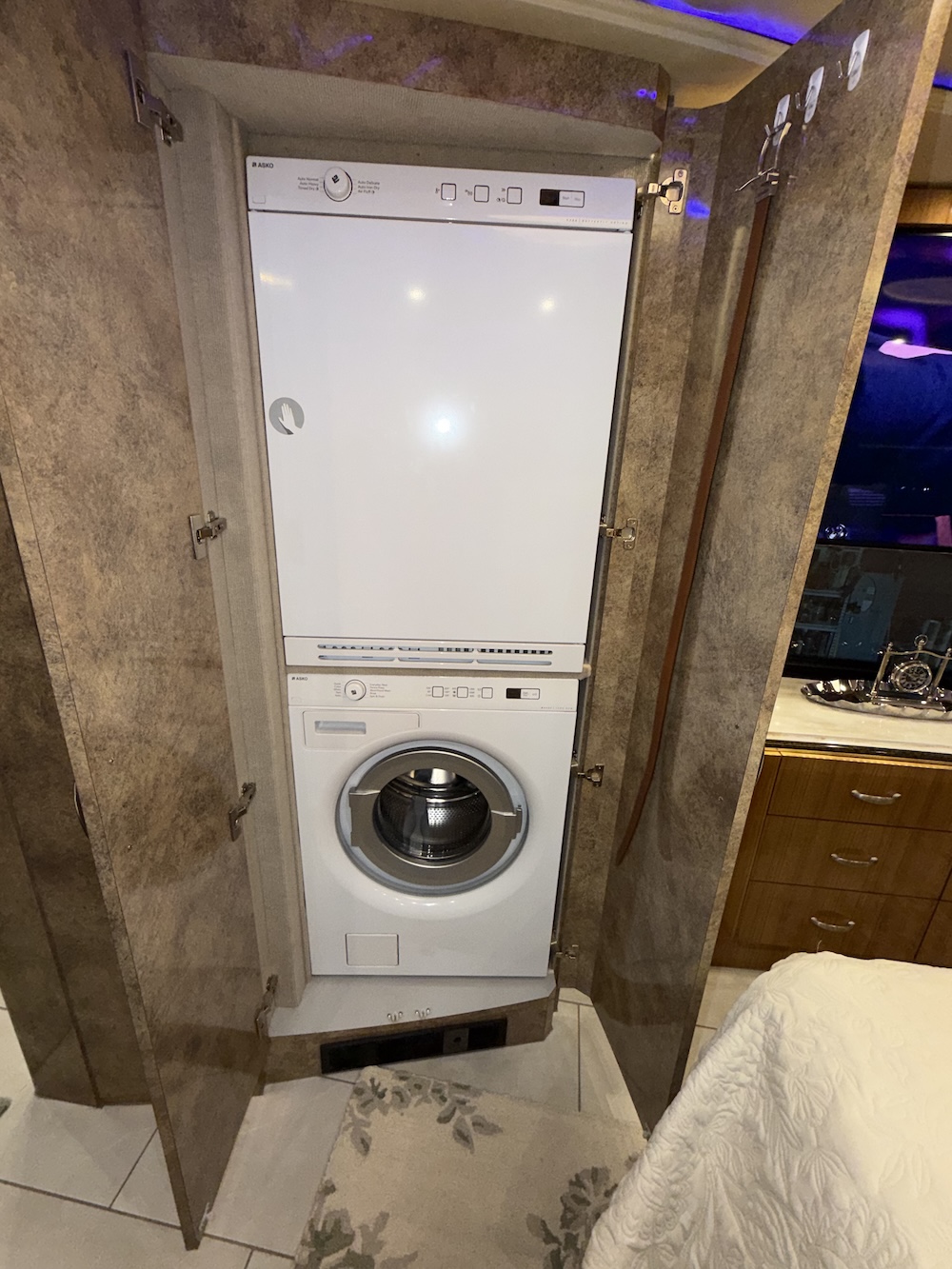 2016 Prevost Marathon H3-45 For Sale