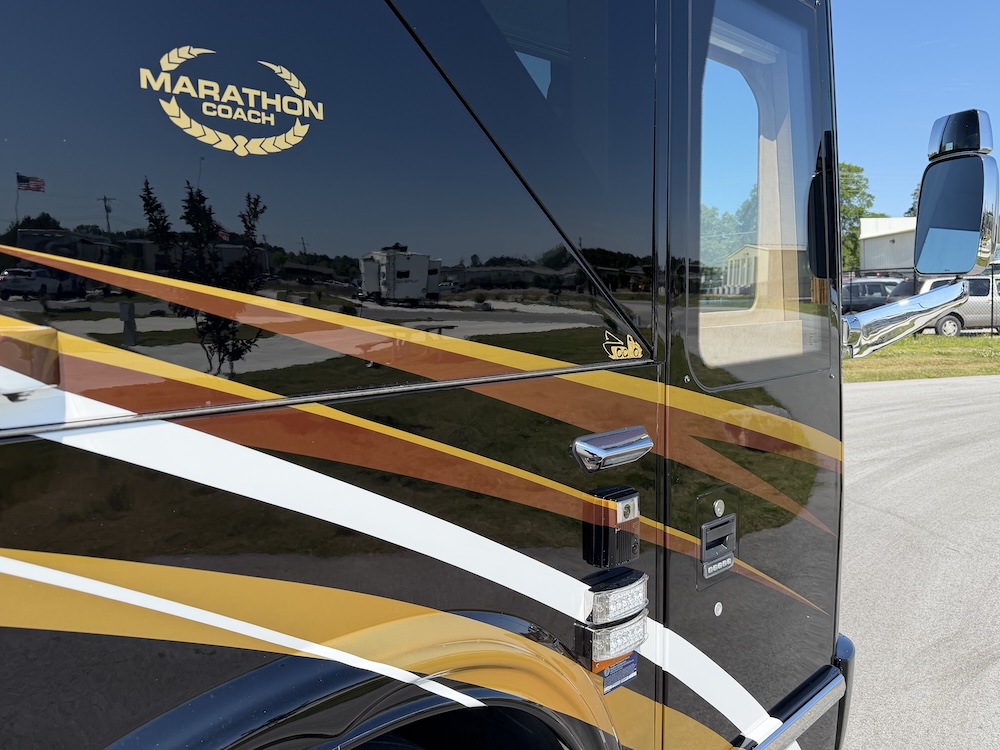 2016 Prevost Marathon H3-45 For Sale