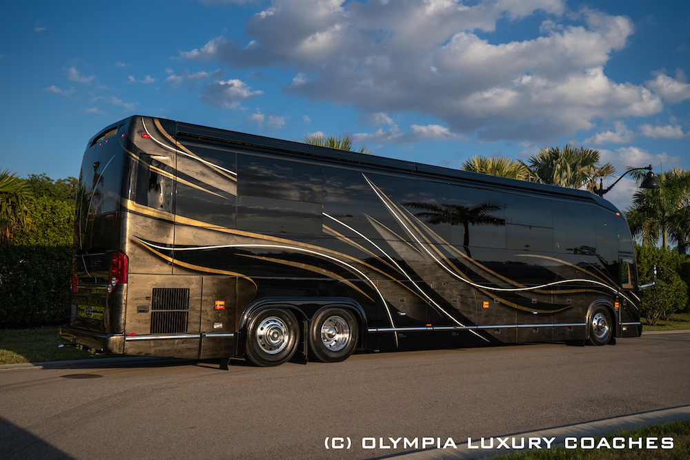 2016 Prevost Olympia H3-45 For Sale