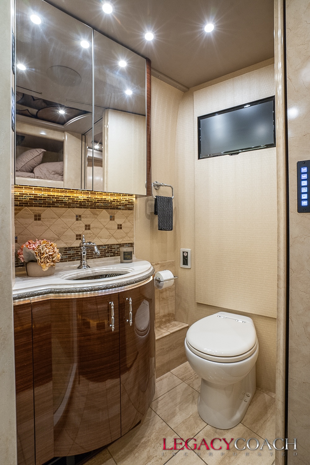 2016 Prevost  Marathon X3 For Sale