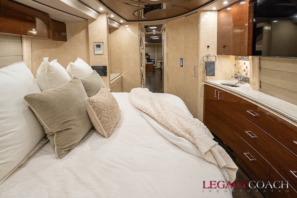 2016 Prevost  Marathon X3 For Sale