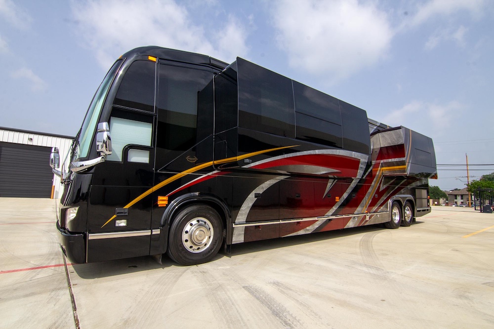 2016 Prevost Marathon H3-45 For Sale
