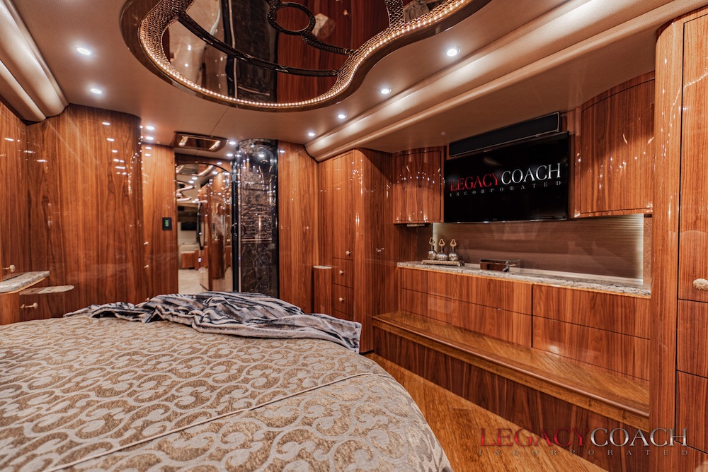 2016 Prevost Millennium H3-45 For Sale