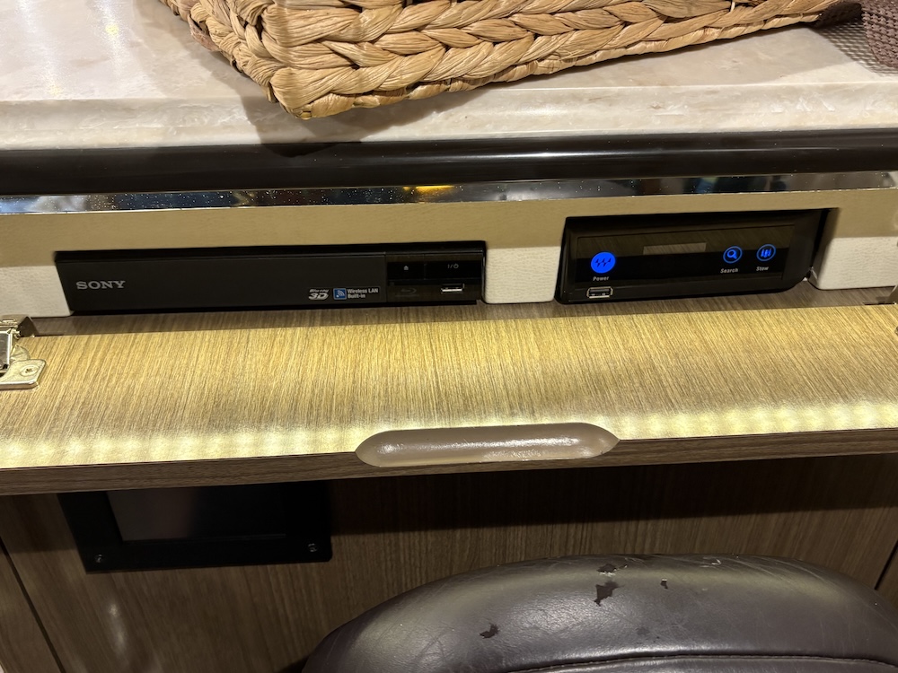 2017 Prevost Marathon H3-45 For Sale