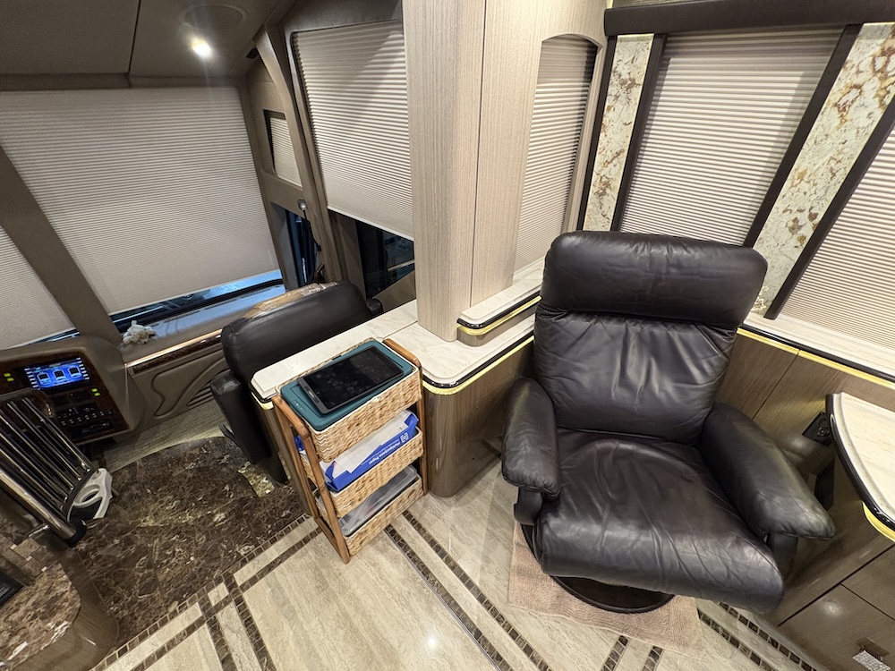 2017 Prevost Marathon H3-45 For Sale
