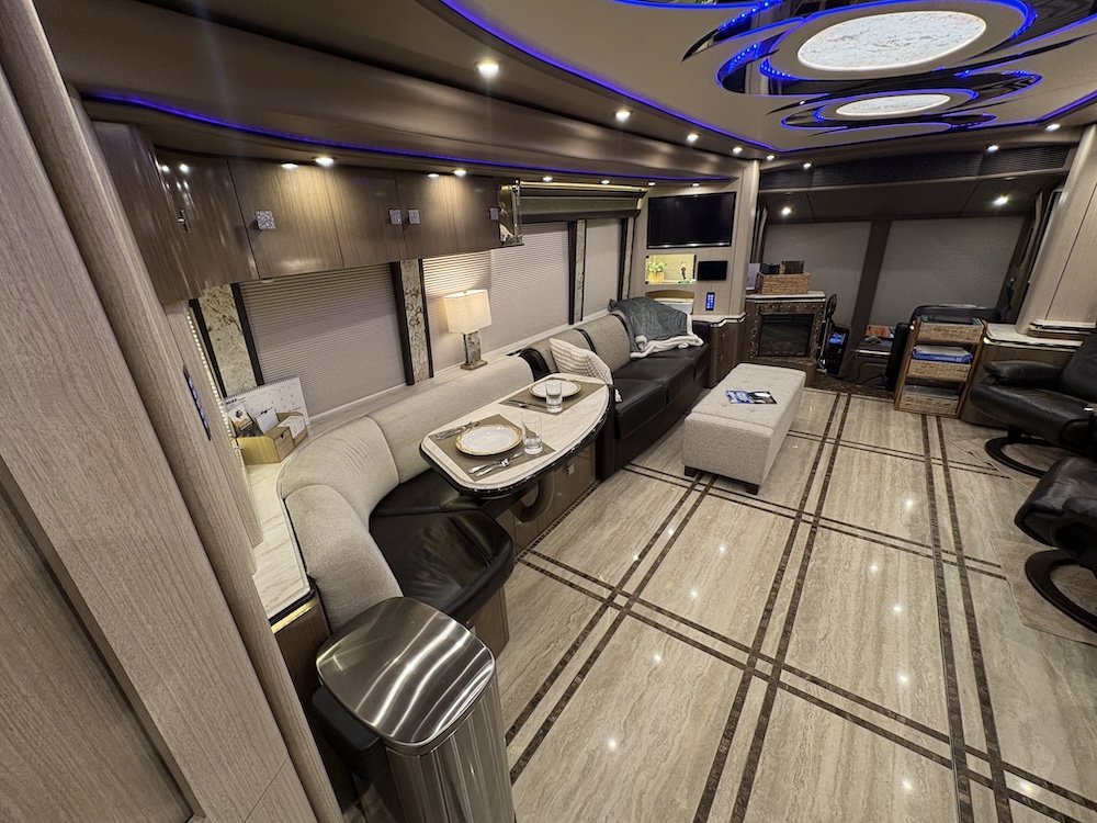 2017 Prevost Marathon H3-45 For Sale