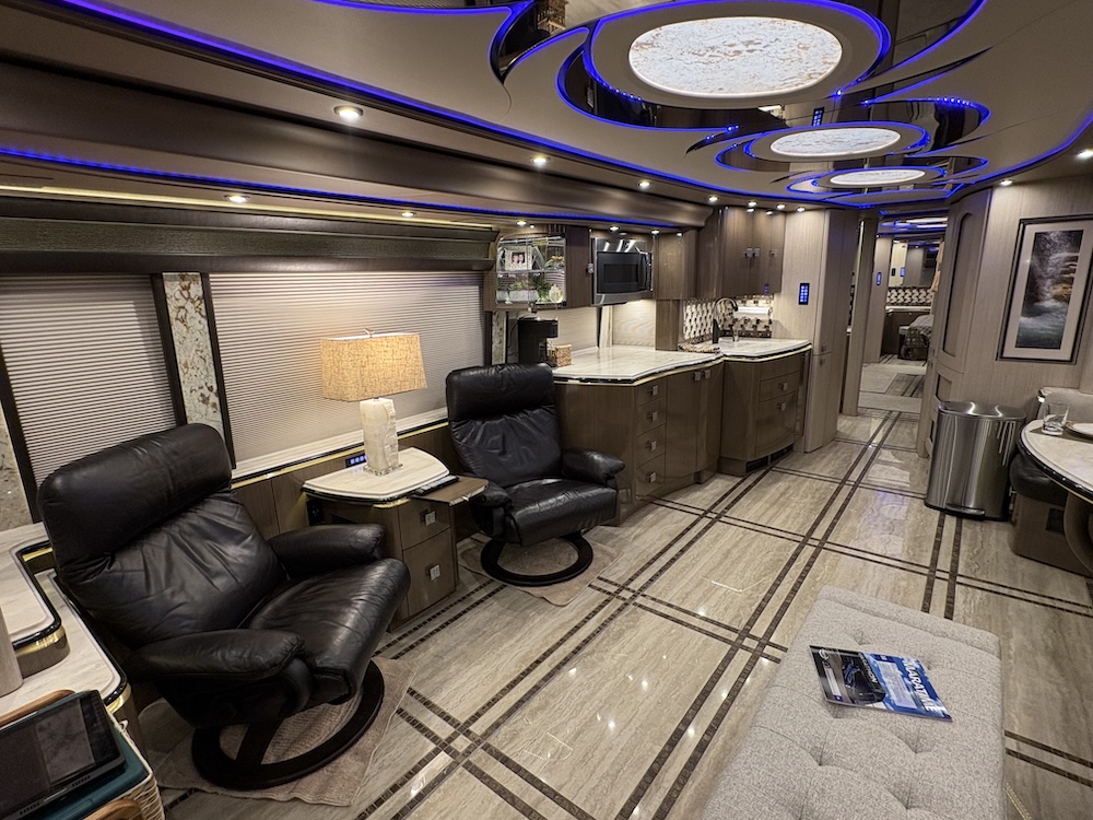 2017 Prevost Marathon H3-45 For Sale