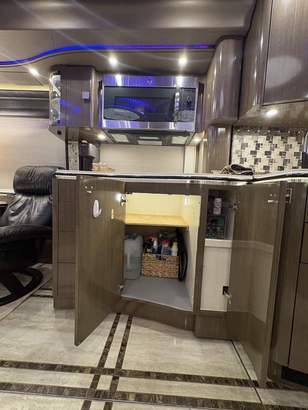 2017 Prevost Marathon H3-45 For Sale