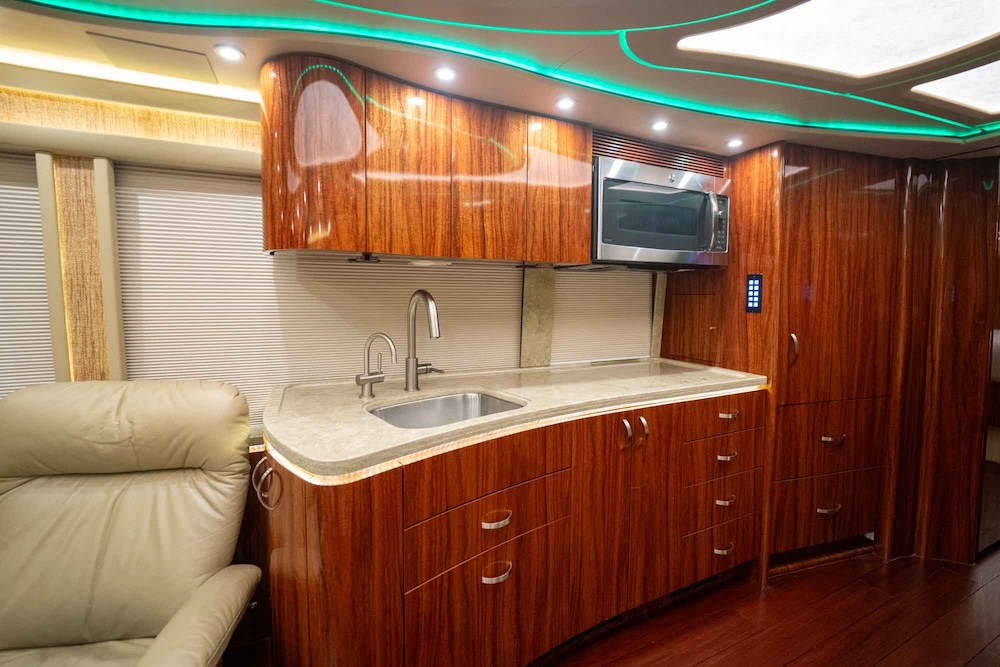 2017 Prevost Marathon H3-45 For Sale