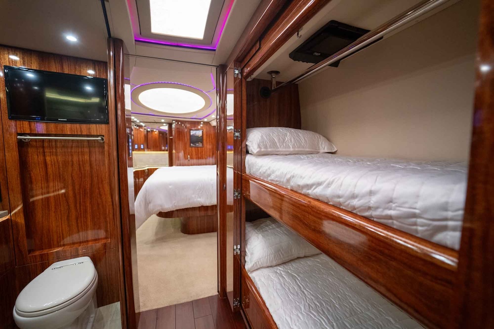 2017 Prevost Marathon H3-45 For Sale