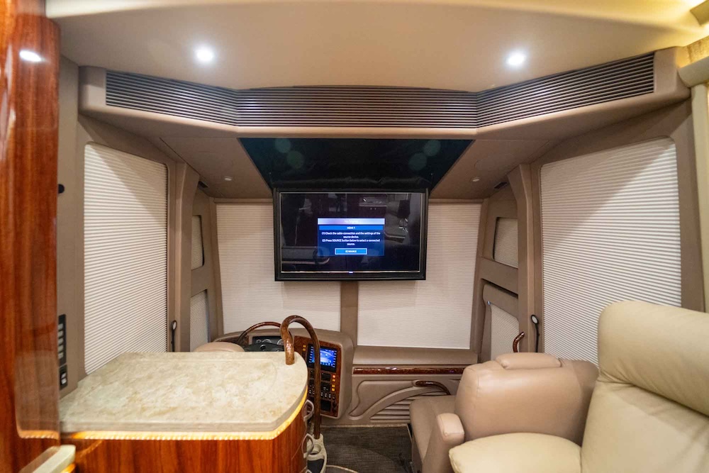 2017 Prevost Marathon H3-45 For Sale