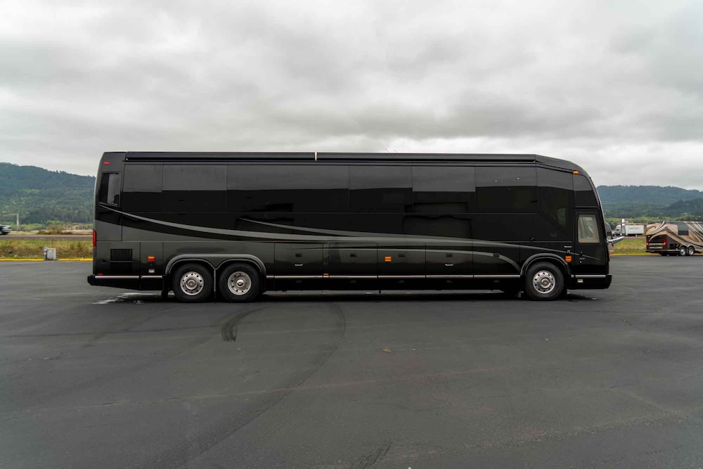 2017 Prevost Marathon H3-45 For Sale