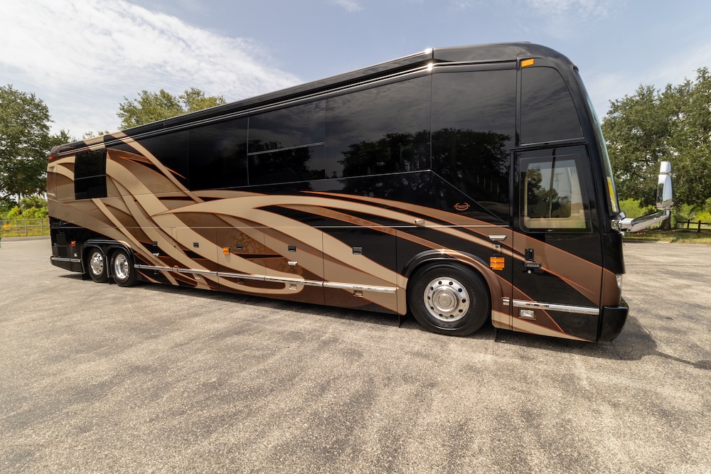 2017 Prevost Marathon H3-45 For Sale