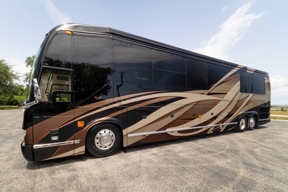 2017 Prevost Marathon H3-45 For Sale