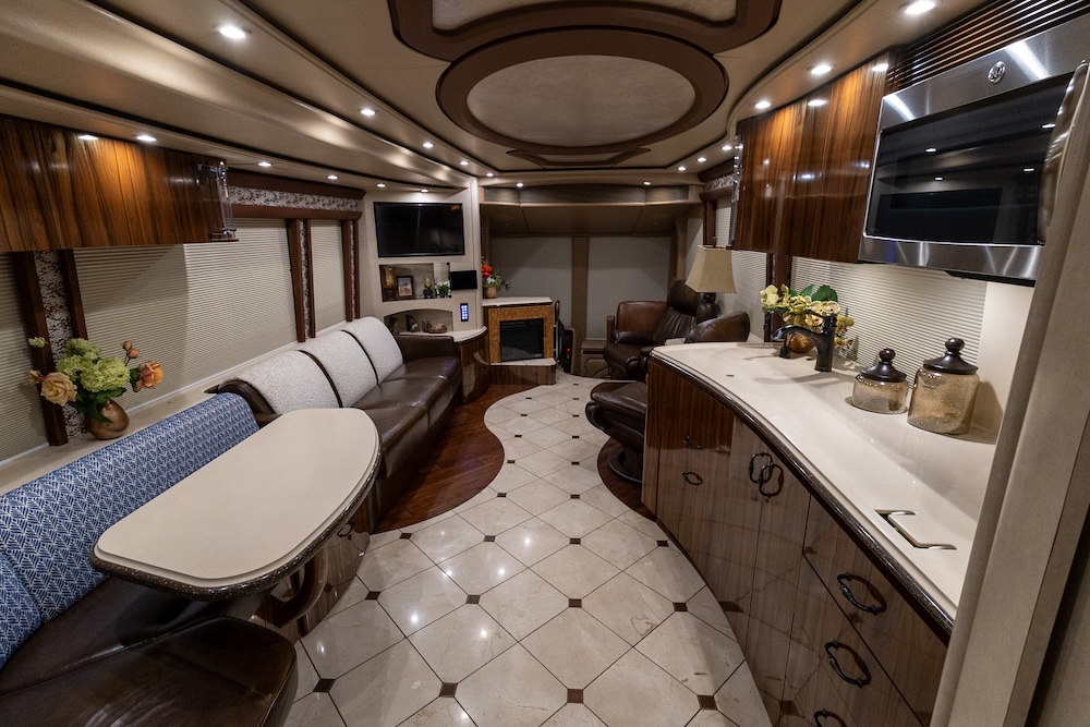 2017 Prevost Marathon H3-45 For Sale